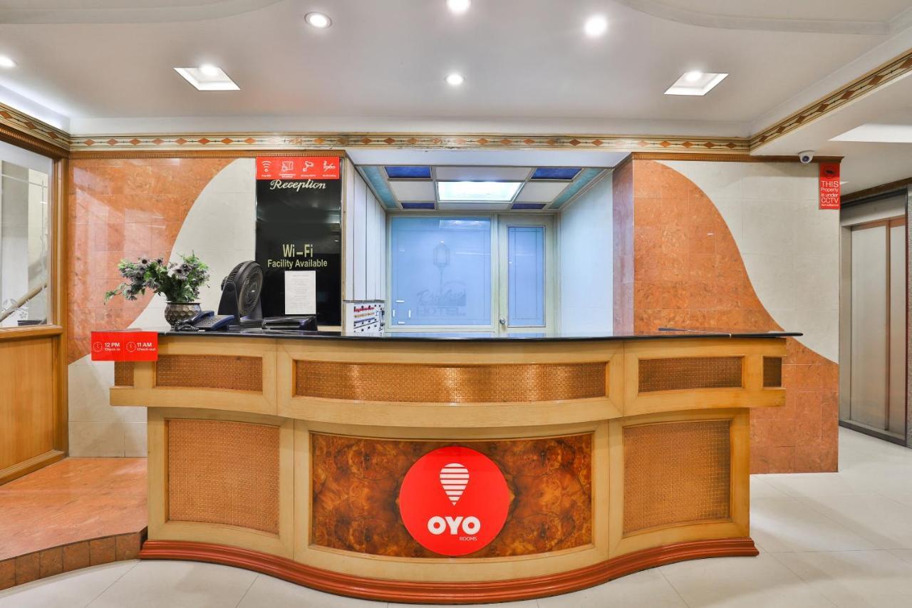Oyo 17117 Hotel Rainbow ヴァドーダラー エクステリア 写真